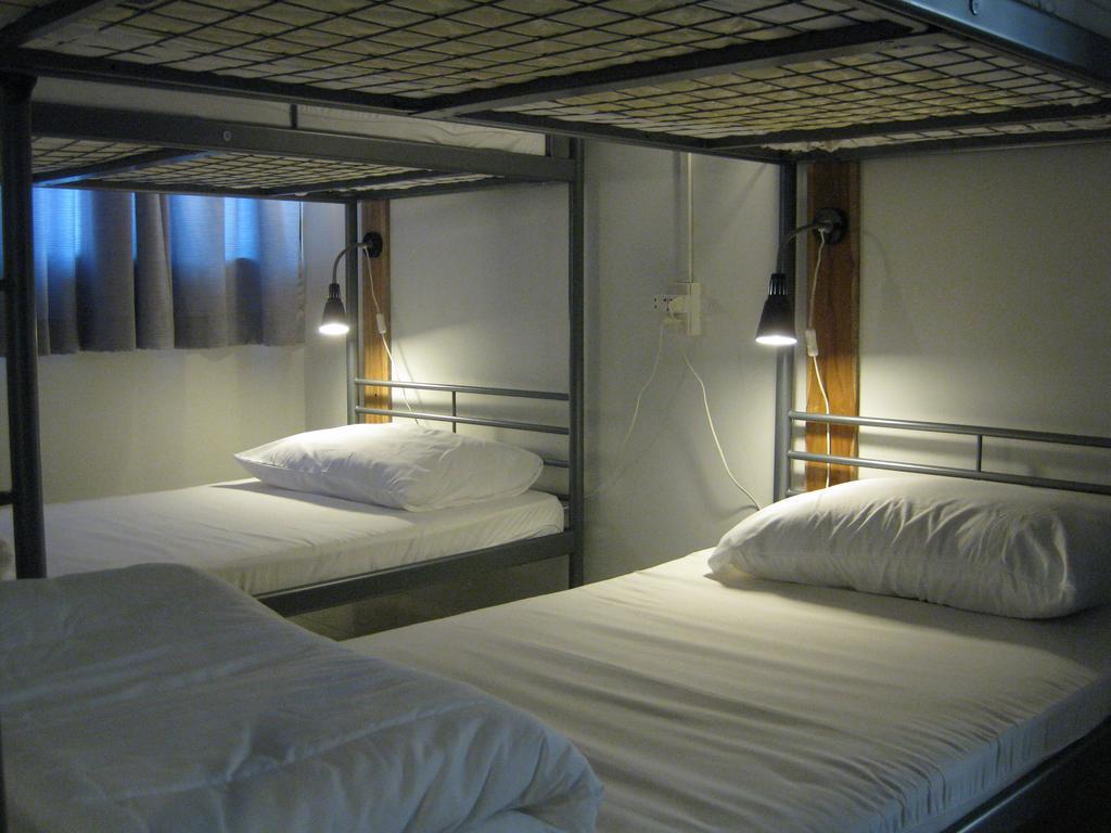 Rest 3 Hostel กรุงเทพมหานคร ภายนอก รูปภาพ