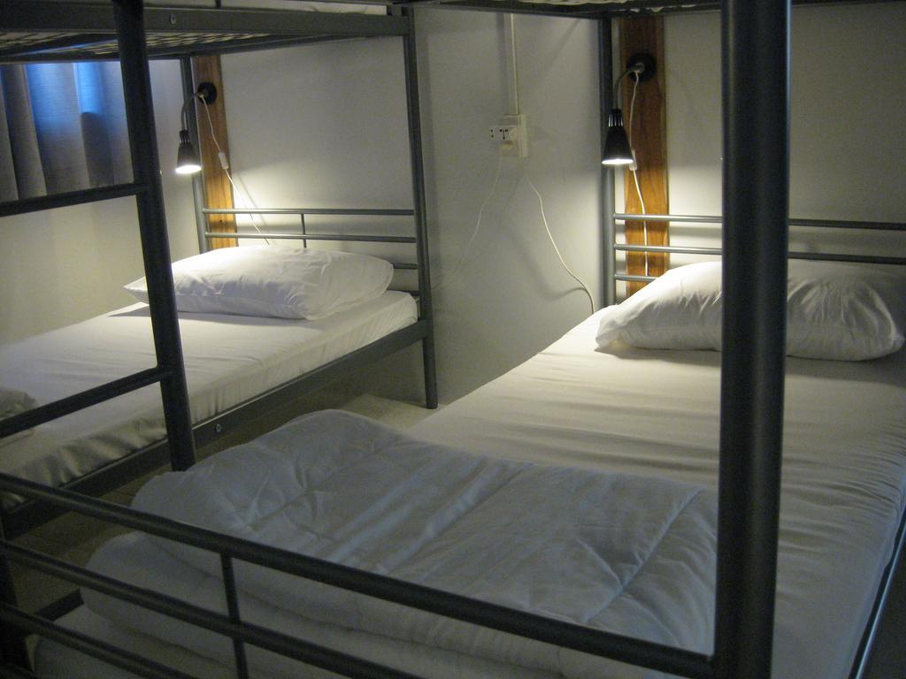 Rest 3 Hostel กรุงเทพมหานคร ภายนอก รูปภาพ